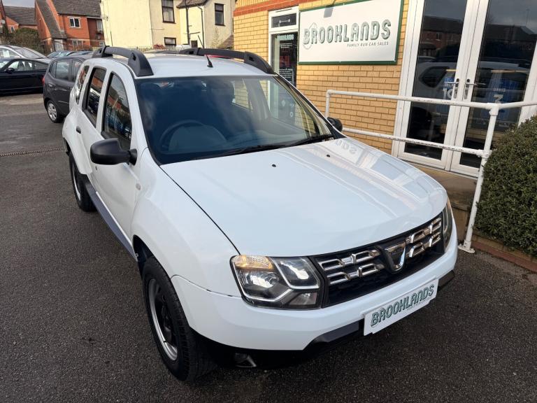 2017 Dacia Duster 1.6 Access 2wd White 5 Door One Owner Reverse Parking Camera 