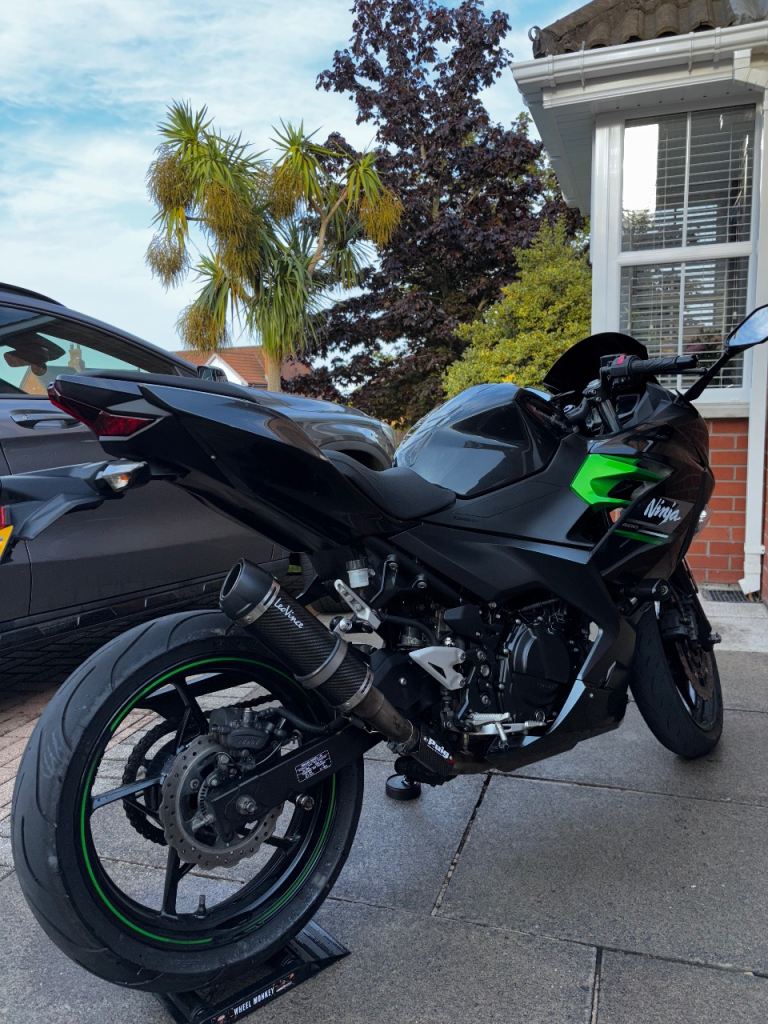Kawasaki, Ninja 400, 2022, 399 (cc)