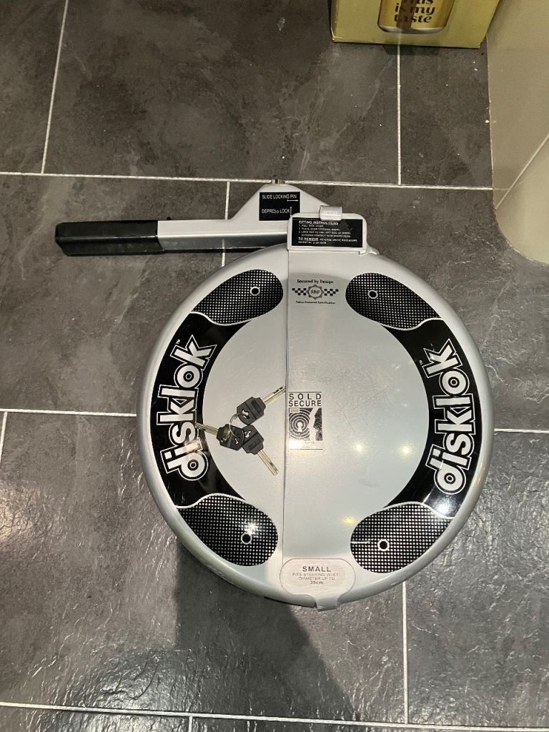 Disklok  Steering Wheel Lock - Small - with 3 x keys