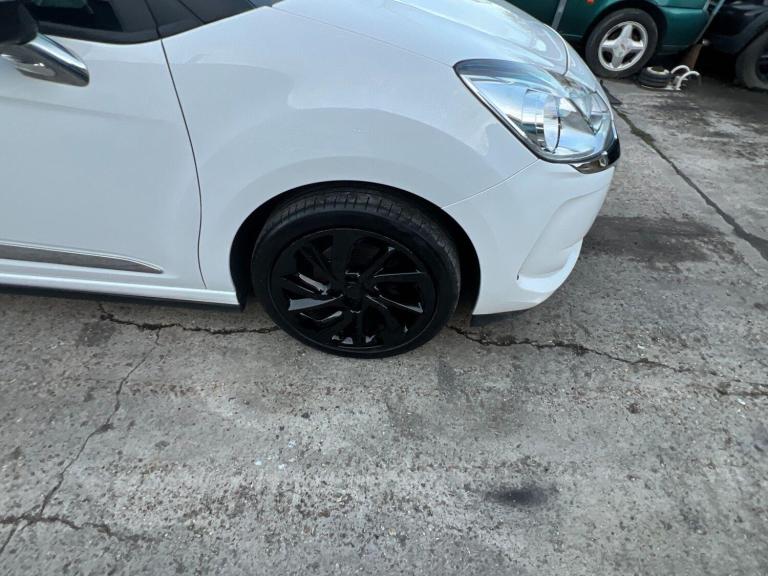 2017 DS Automobiles DS 3 1.2 PureTech 82 Connected Chic 3dr HATCHBACK PETROL Manual