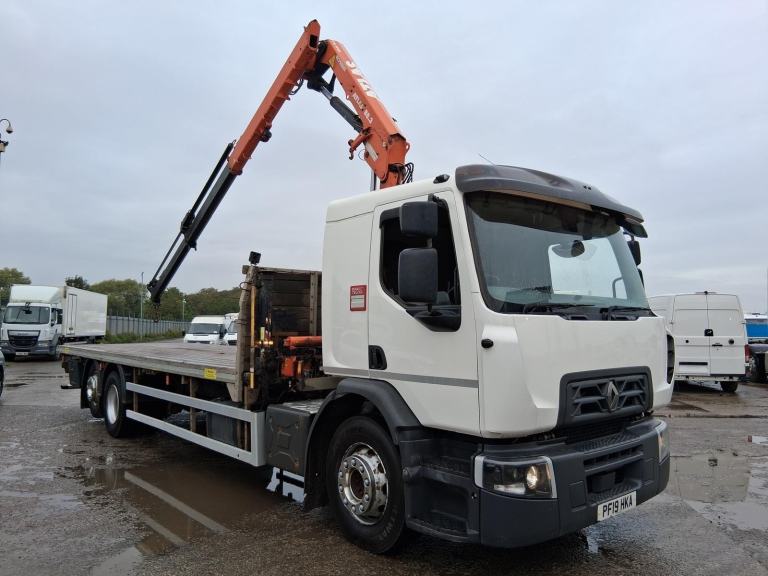 Renault D (D) WIDE 26 TONNE FLAT WITH REMOTE ATLAS CRANE