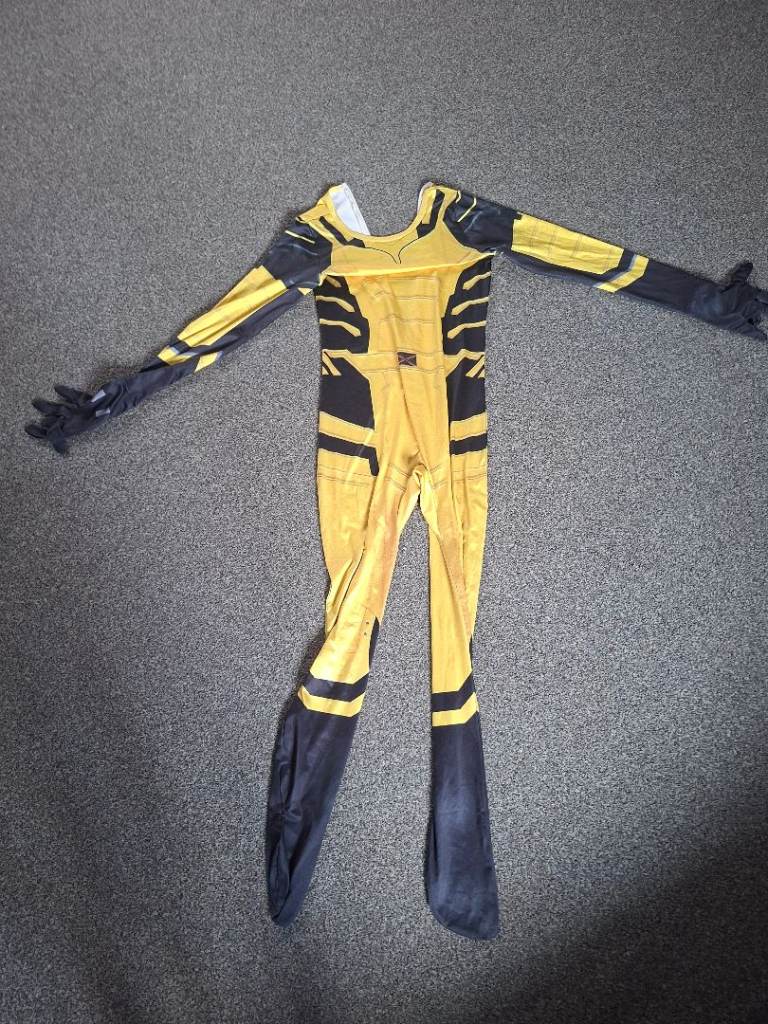 Kids wolverine Yellow & Black Superhero Fancy Dress Costume