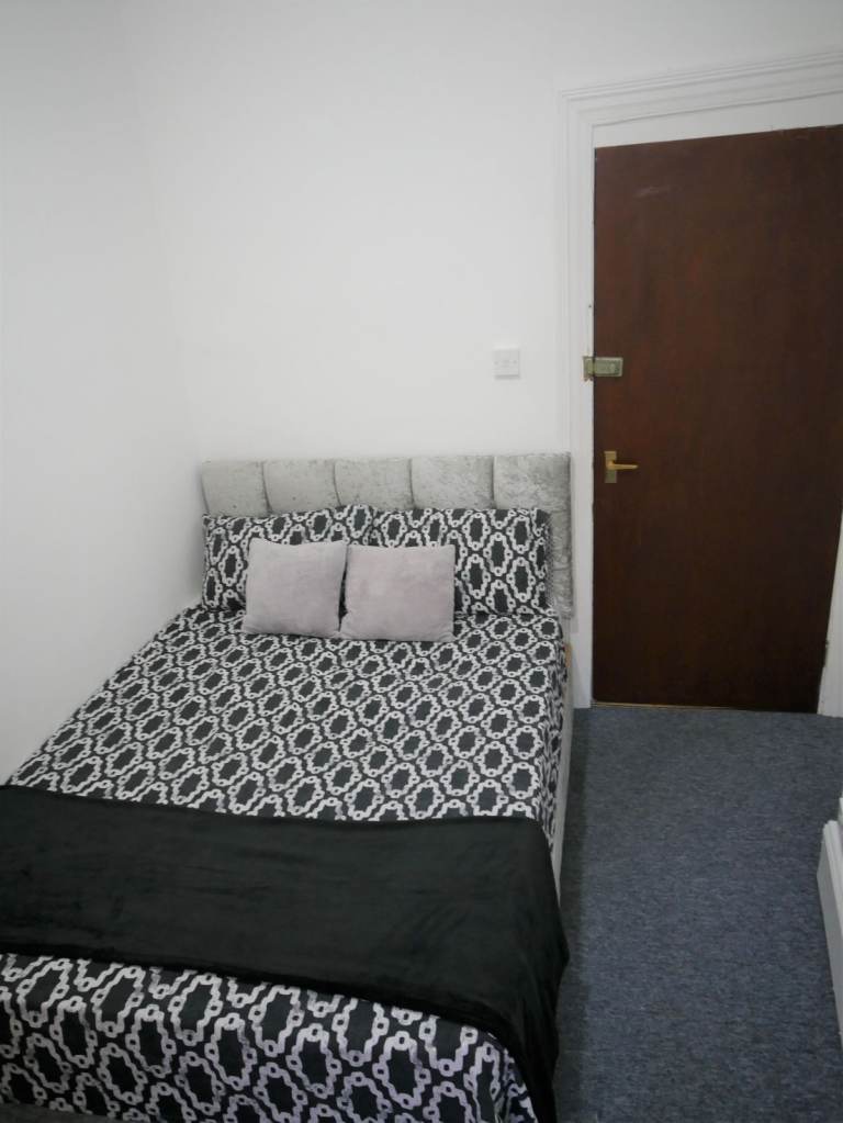 Single room to let in Bournemouth Town Centre