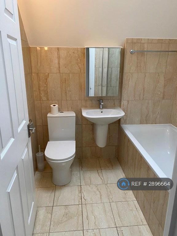 2 bedroom flat in Grosvenor Road, Kent, BR4 (2 bed) (#2896664)