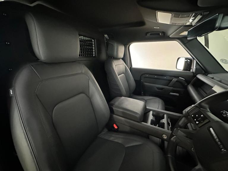 2025 Land Rover Defender 90 3.0 D350 MHEV X-Dynamic HSE Hard Top SUV Auto 4WD SWB Euro 6 (s/s) 3d...