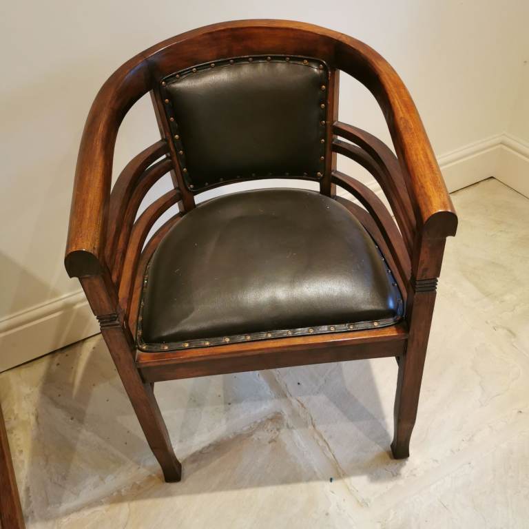 Colonial Hardwood & Genuine Leather Tub Chair