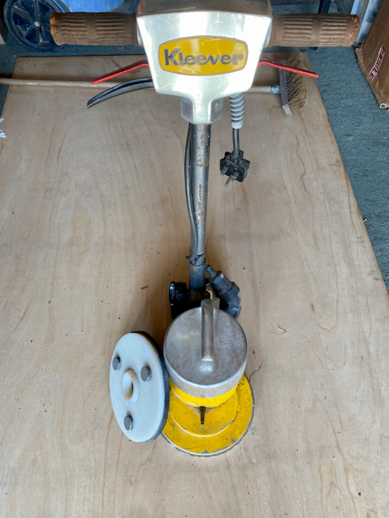 Coor & Kleever floor polishing machine with drive plate - Model Stairs 230