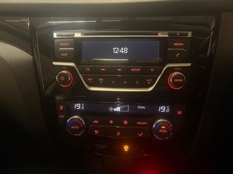 2014 Nissan Qashqai 1.2 DiG-T Acenta 5dr HATCHBACK PETROL Manual