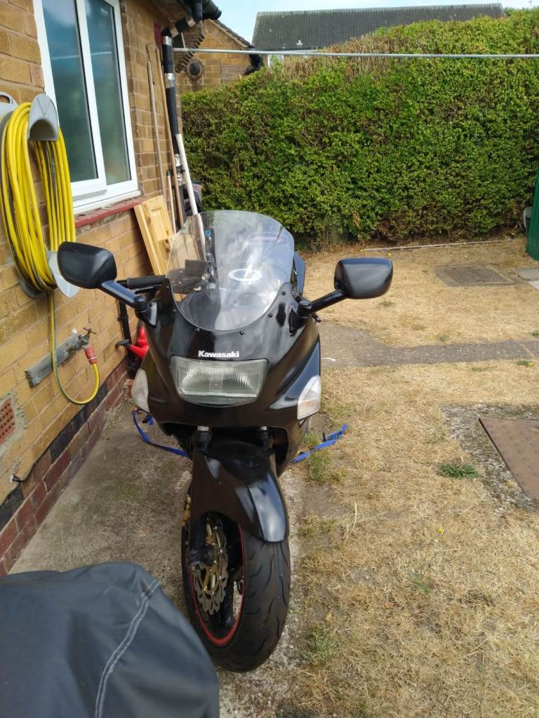 kawasaki zzr600d 