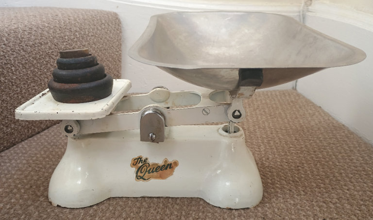 Kitchen scales & weights