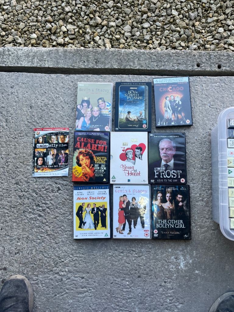 VHS cd tapes 