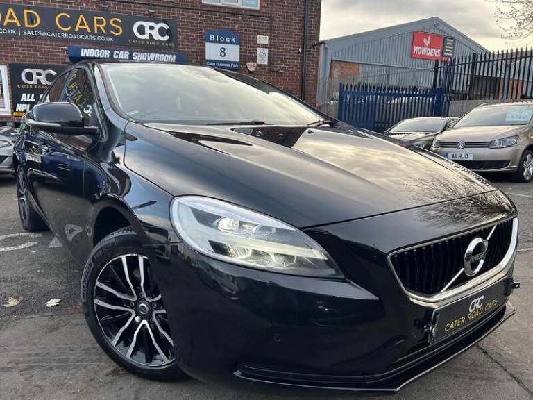 2019 Volvo V40 2.0 T2 R-Design Edition Hatchback 5dr Petrol Manual Euro 6 (s/s) (122 ps) Hatchbac...