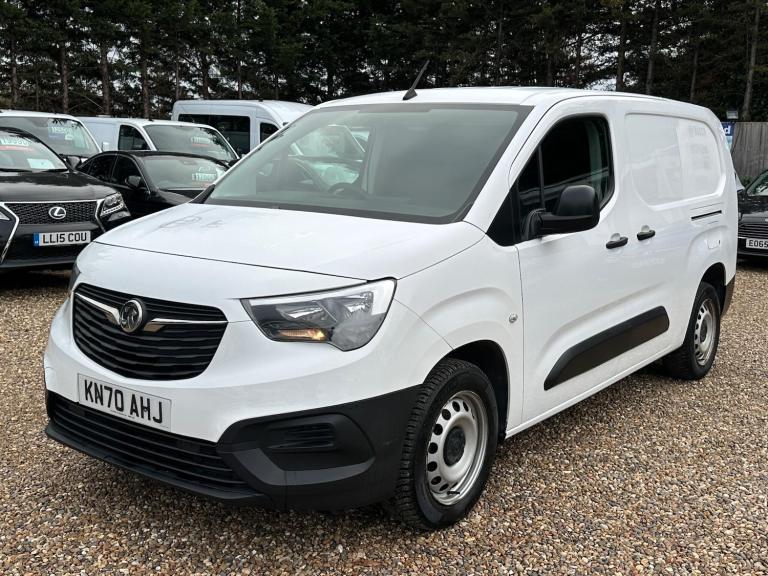 2020 Vauxhall Combo 1.5 Turbo D 2300 Edition L2 H1 Euro 6 (s/s) 4dr PANEL VAN Diesel Manual