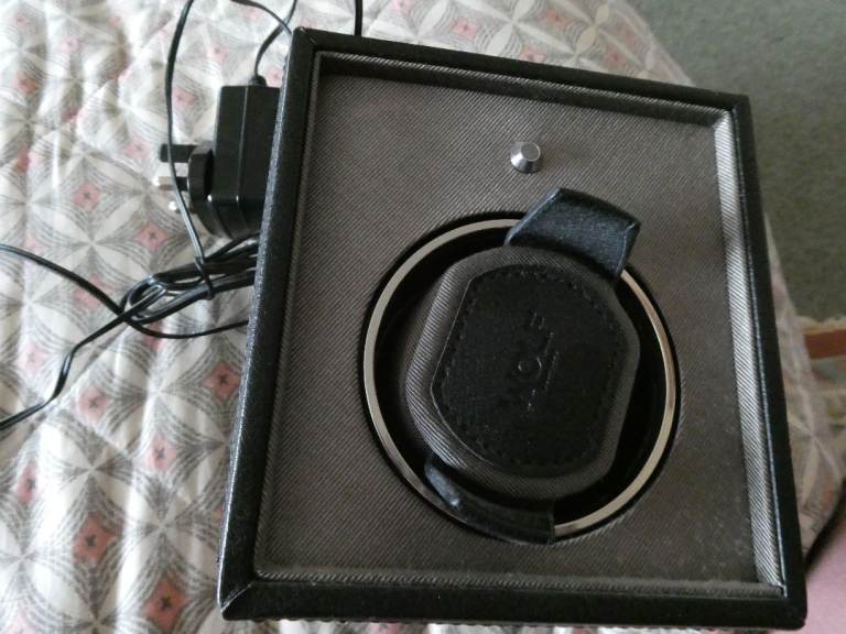 Wolf Watch Winder – Black, Good Condition