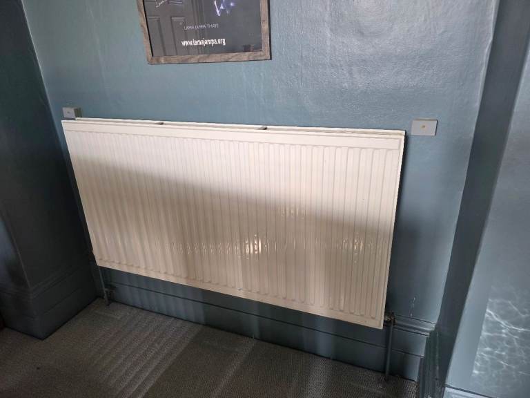 Free Radiator + Optional Wooden Radiator Cover – Collection Only