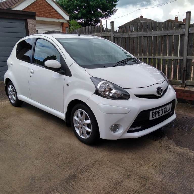 Toyota AYGO mode, 2014, Manual, 998 (cc), 5 door, 51,000 miles. Full service history