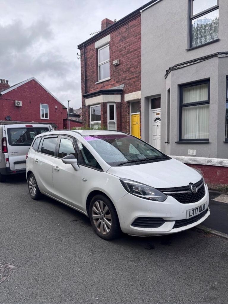 (ENGINE ISSUE) Vauxhall Zafira 2017