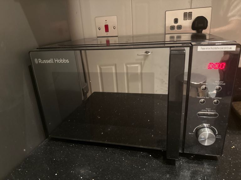 Russell Hobbs Microwave RHM2076B-AZ – Black, Good Condition