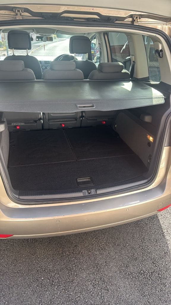 Volkswagen, TOURAN, MPV, 2014, Manual, 1968 (cc), 5 doors