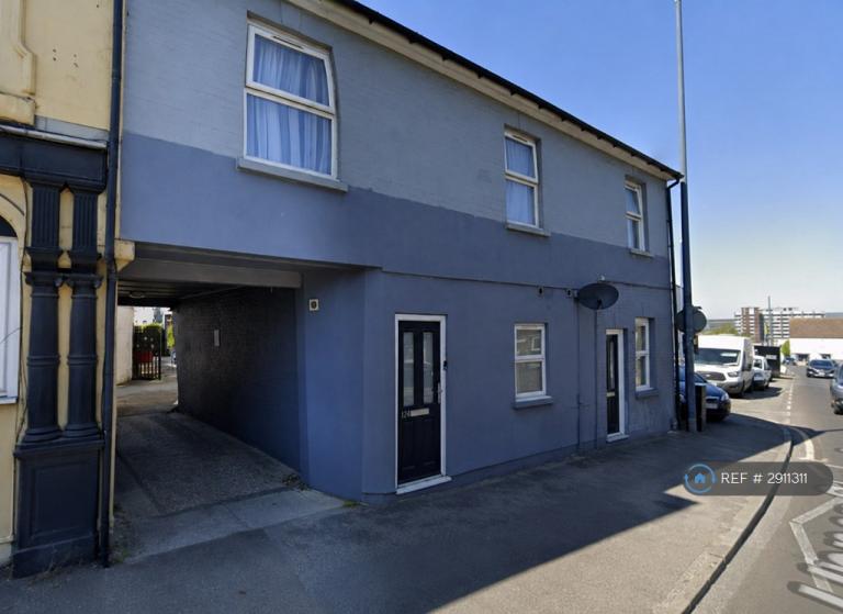 2 bedroom flat in Upper Stone St, Maidstone, ME15 (2 bed) (#2911311)