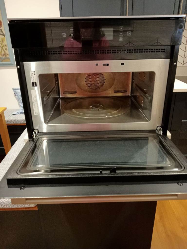 Hotpoint built in combination inmicrowave oven , £80.00 for Sale
