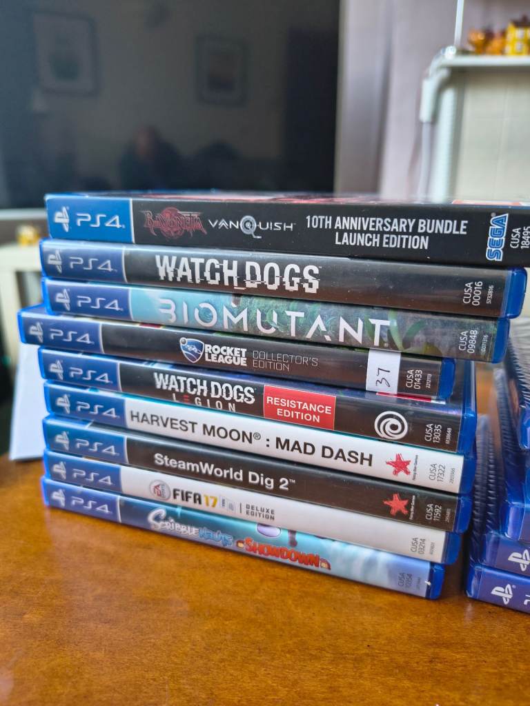 9 x PS4 video games bundle 