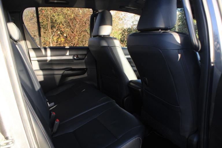 2022 Toyota Hilux Invincible X D/Cab Pick Up 2.8 D-4D Auto PICK UP DIESEL Automatic