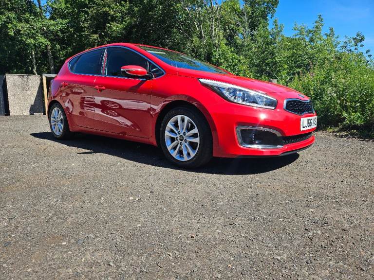 A LOVELY KIA CEED 1.6 PETROL GDI 