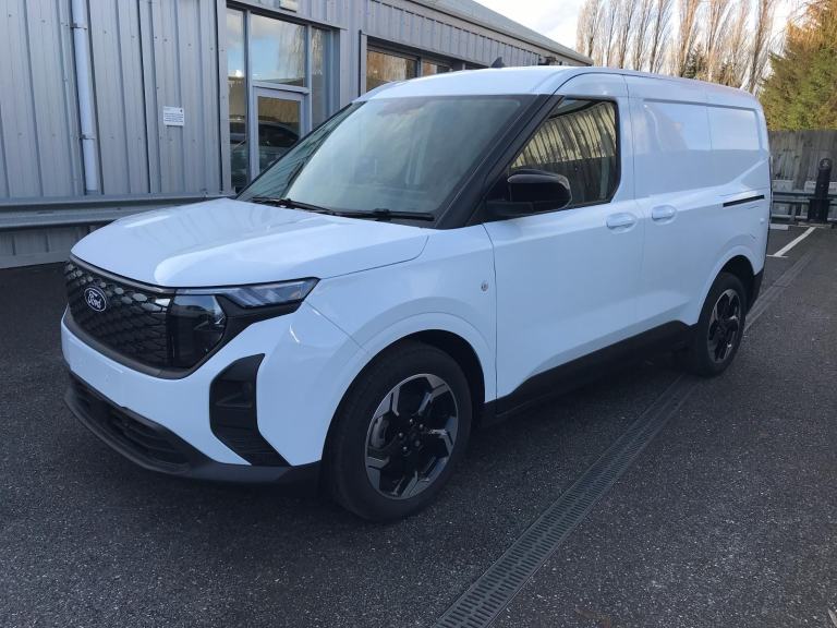 BRAND NEW Ford Transit Courier Limited 43kWh Electric 136PS AUTO Frozen White
