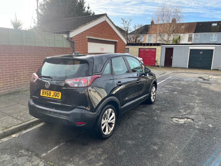 VAUXHALL CROSSLAND X SE 2018 1.2 PETROL BLACK PORTSMOUTH 