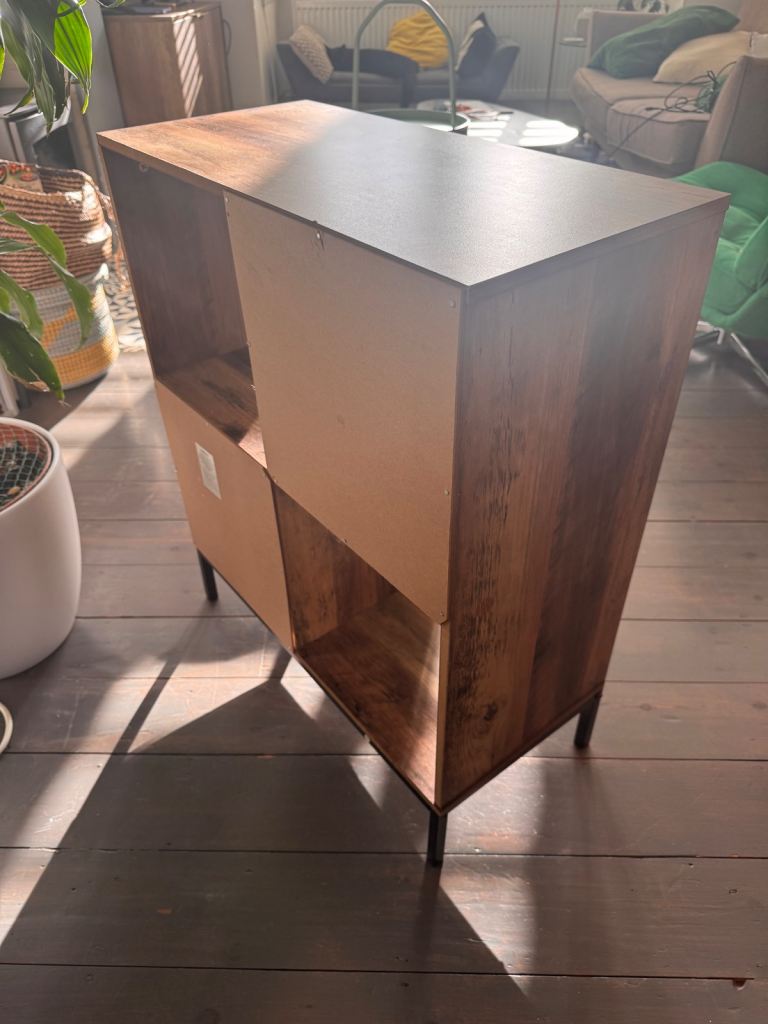 Storage / shelf unit. Good as new!