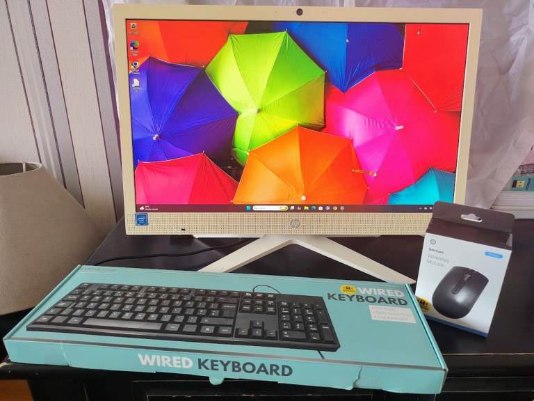 Dell vostro 3268 SFF i5-7400 8GB DDR4 WiFi windows 10 pro pc