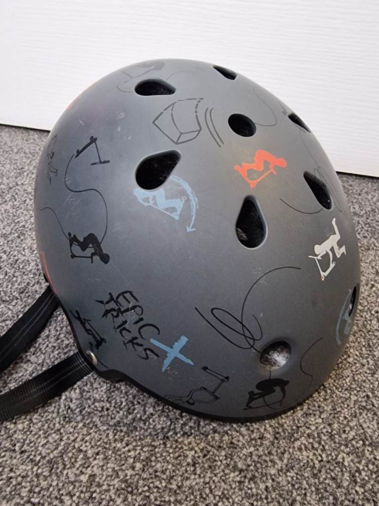 Micro Scooter Helmet - Grey with 'Epic Tricks' Design, Good Condition