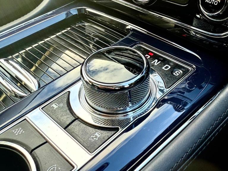 2010 Jaguar XJ 5.0 V8 Premium Luxury Auto Euro 5 4dr (LWB) SALOON Petrol Automatic