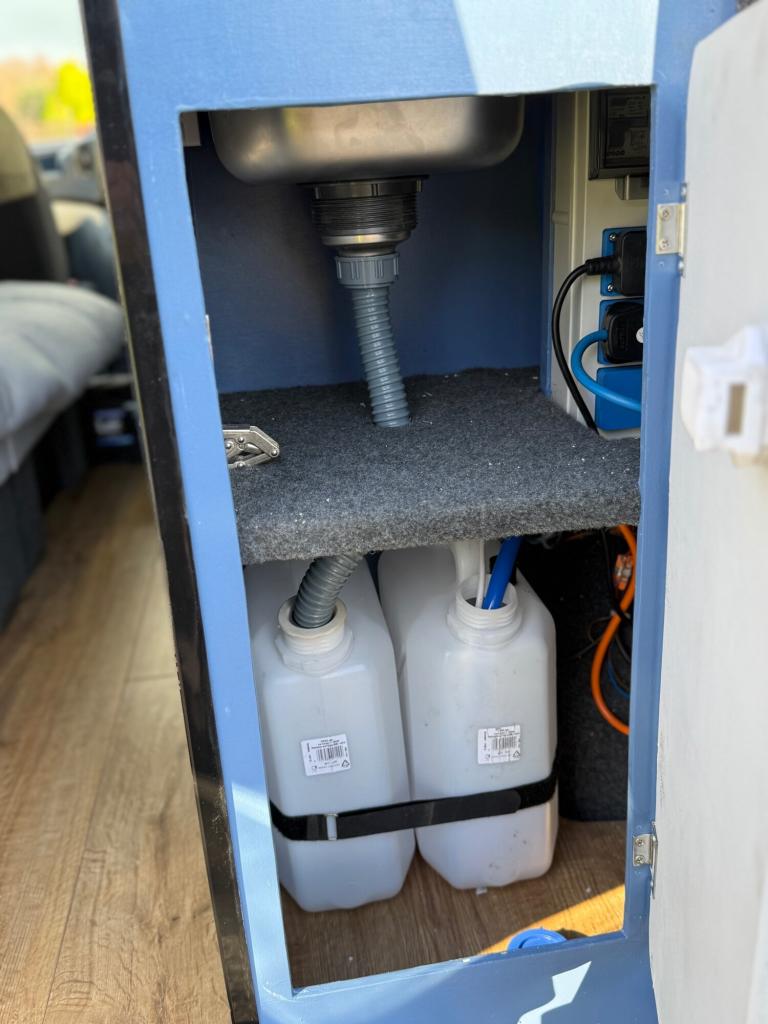 2018 Nissan NV200 1.5 dCi campervan dayvan motorhome  CAR DERIVED VAN Diesel Manual