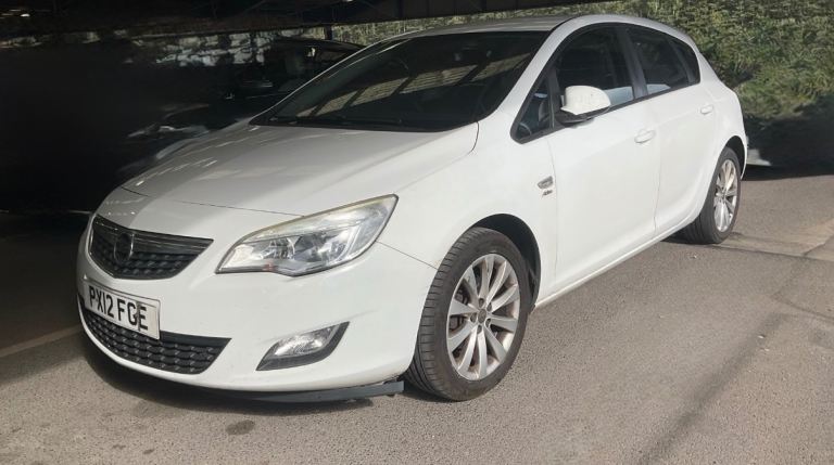 Vauxhall, ASTRA, Hatchback, 2012, Manual, 1598 (cc), 5 doors