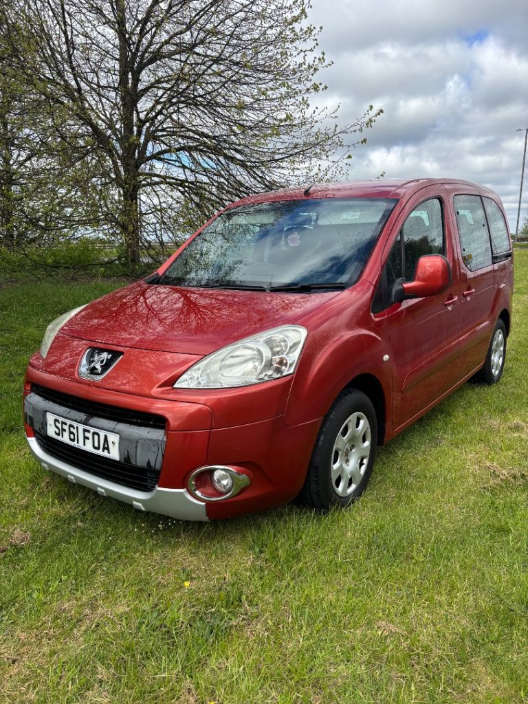 Peugeot partner campervan 