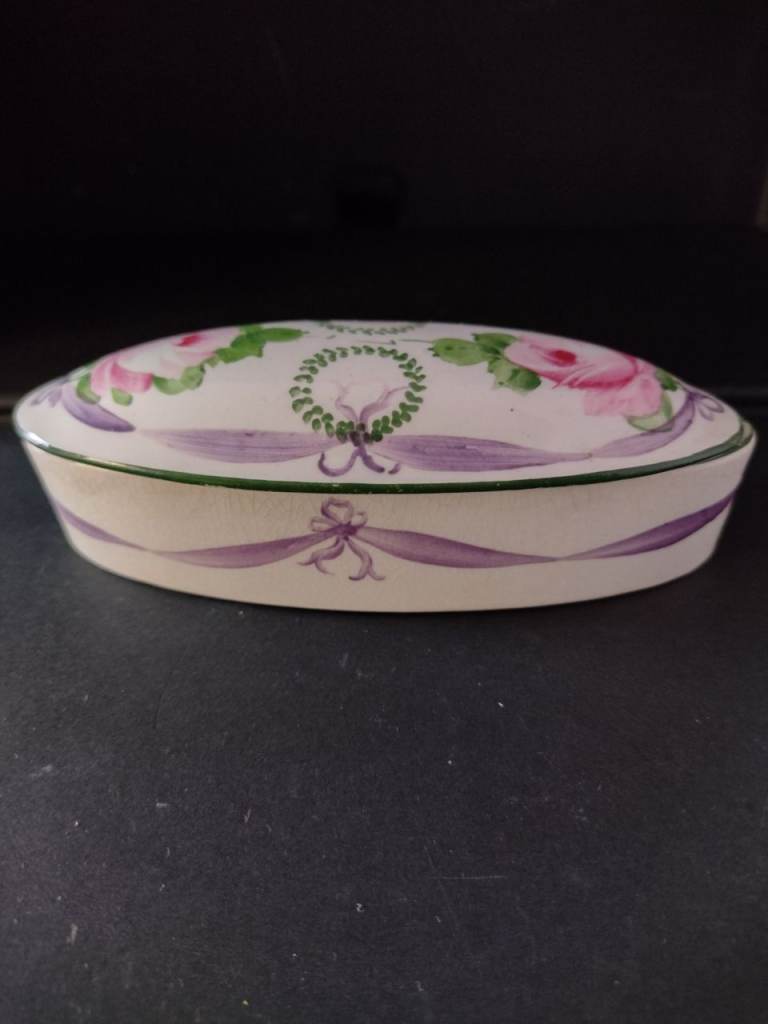 Antique Hand Painted 5 inch Lidded Trinket Dish. See the photos & details!