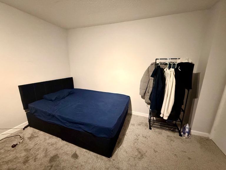 Double Room for rent: shared house