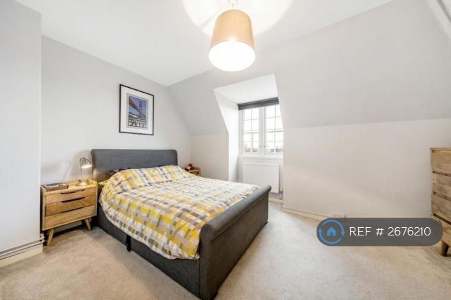 3 bedroom flat in Forster Road, London, SW2 (3 bed) (#2676210)