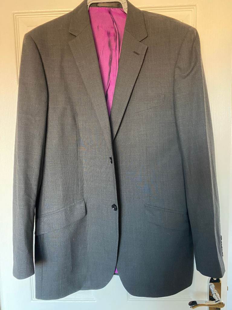 Men's grey suit jacket size 42L from Milan Collection