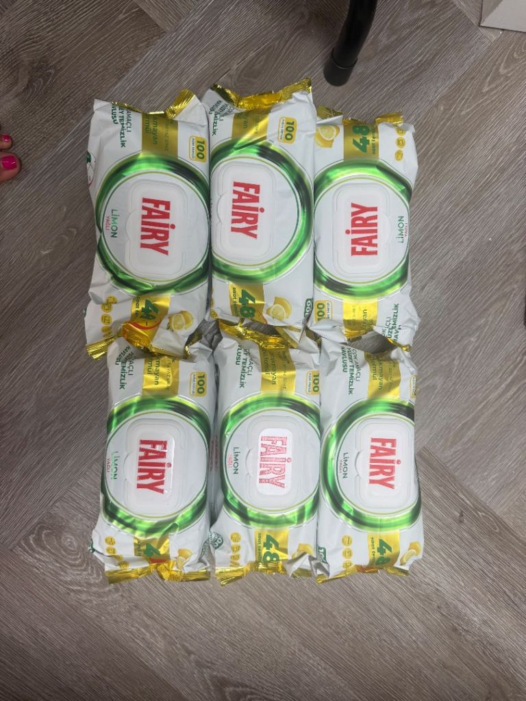 Joblot fairy wipes