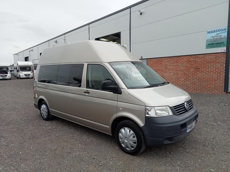 VW T30 AUTOMATIC 2BERTH HIGH ROOF 