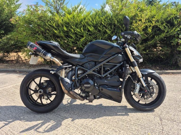 2012 12 Ducati Streetfighter 848 F848 - 9494 Miles Black NAKED MUSCLE MONSTER