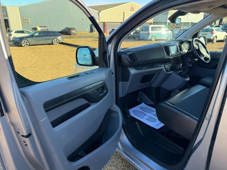 2019 Vauxhall Vivaro 1.5 Turbo D 2700 Dynamic L1 H1 Euro 6 (s/s) 6dr PANEL VAN Diesel Manual