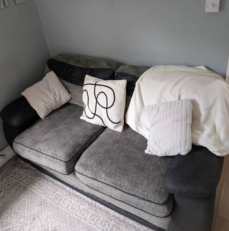 3 seater and 2 seater good sofas 