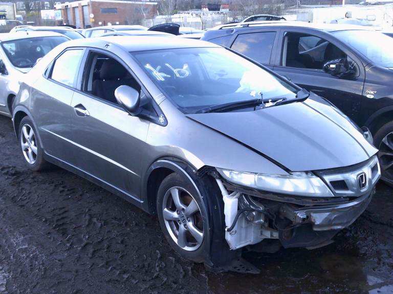 breaking for spares honda civic 2009 1.8 p auto 