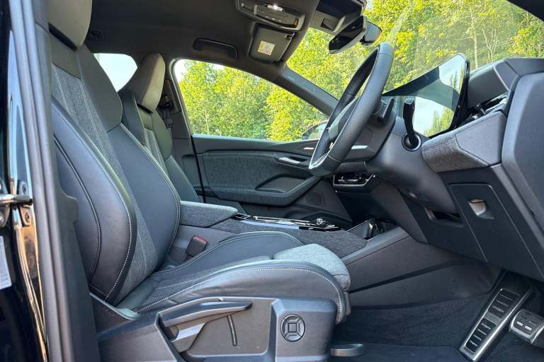 2024 Audi Q6 e-tron 100kWh S line SUV 5dr Electric Auto quattro (388 ps) ESTATE Electric Automatic