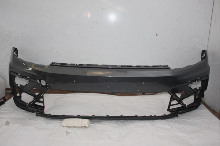 VW Tiguan R Line Front Bumper 2016 TO 2020 5NA807221B Genuine *DAMAGED*