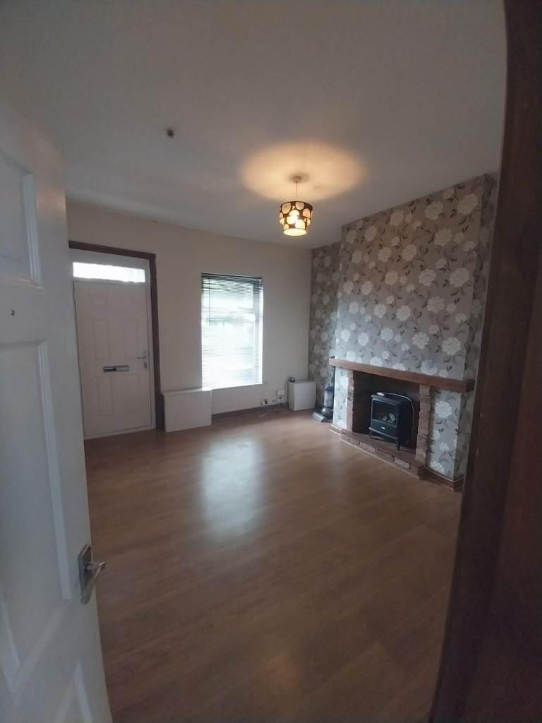 2-bed terrace available early JULY. Viewings from June.  £950 PCM £500 Deposit